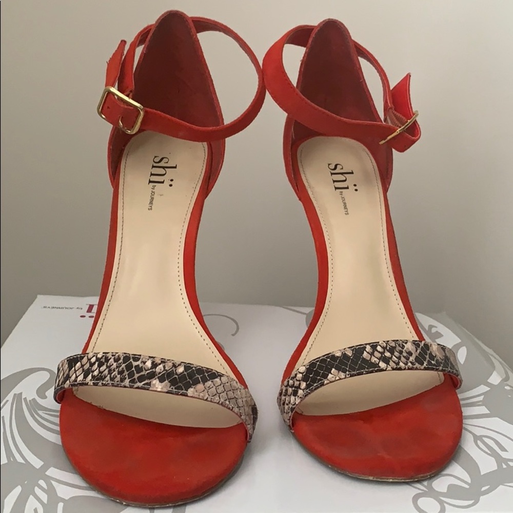 Ladies shoe